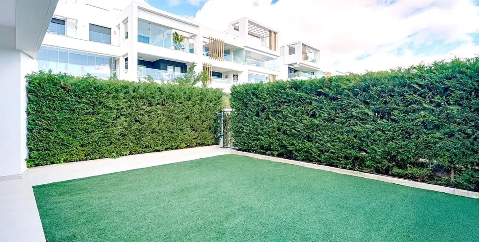 Venta de apartamento en planta baja en Cancelada 7