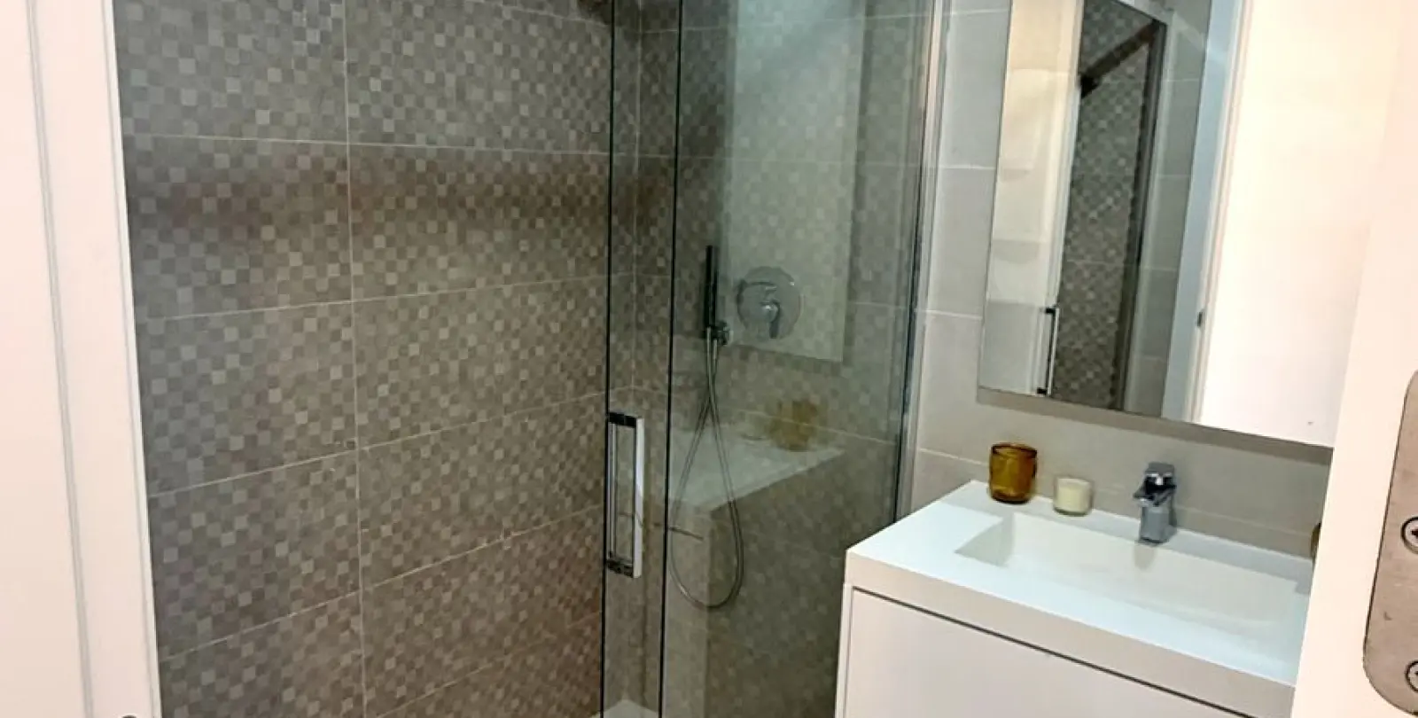 Venta de apartamento en planta baja en Cancelada 8