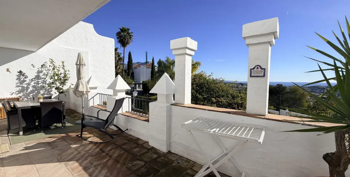 Sale of ground floor apartment in La Quinta 17