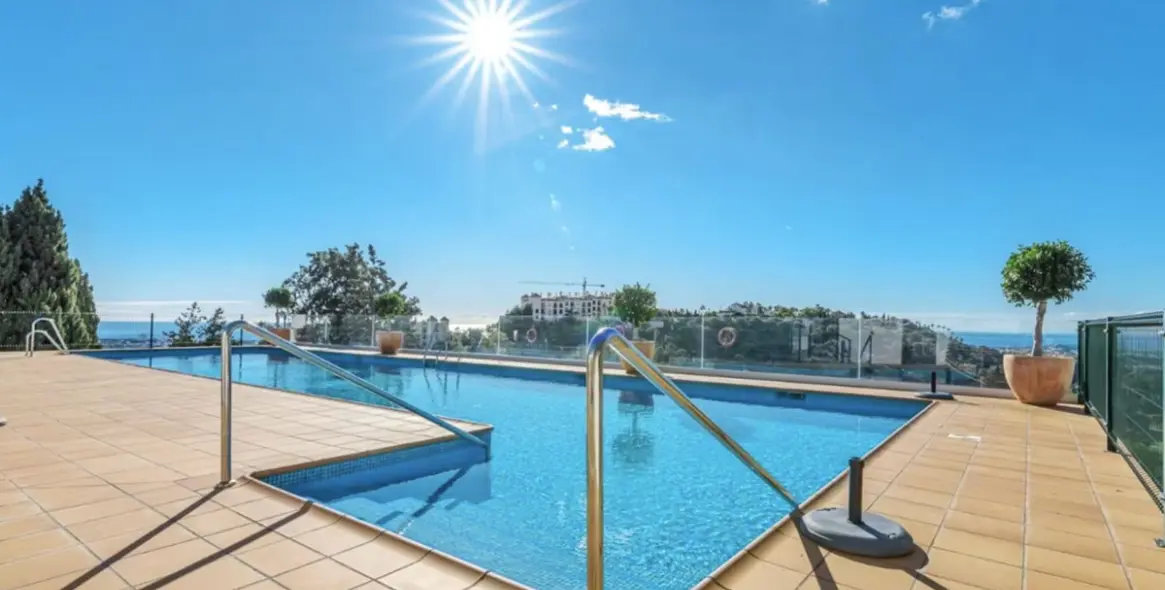 Long-term rent of ground floor apartment in La Quinta 23