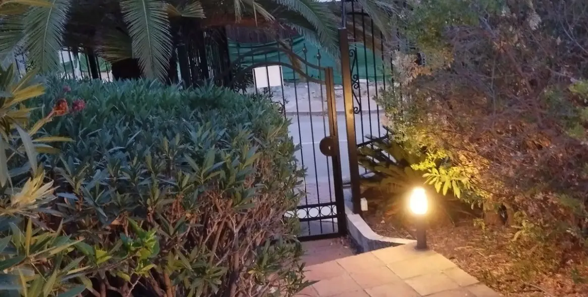 Long-term rent of ground floor apartment in La Quinta 28