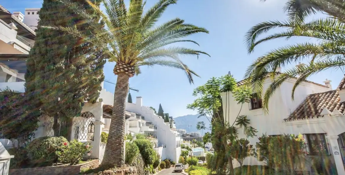 Long-term rent of ground floor apartment in La Quinta 29