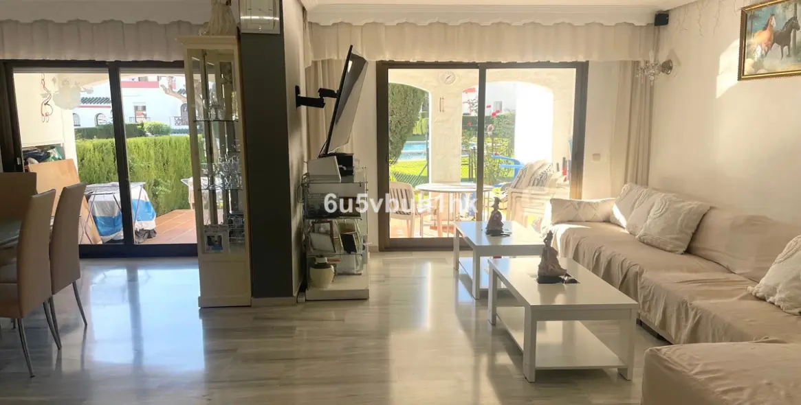 Продажа таунхауса в Estepona 3