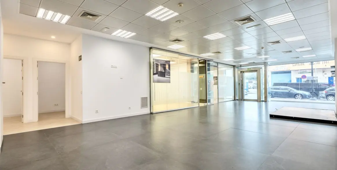 Продажа коммерческого помещения в Mijas Costa 3