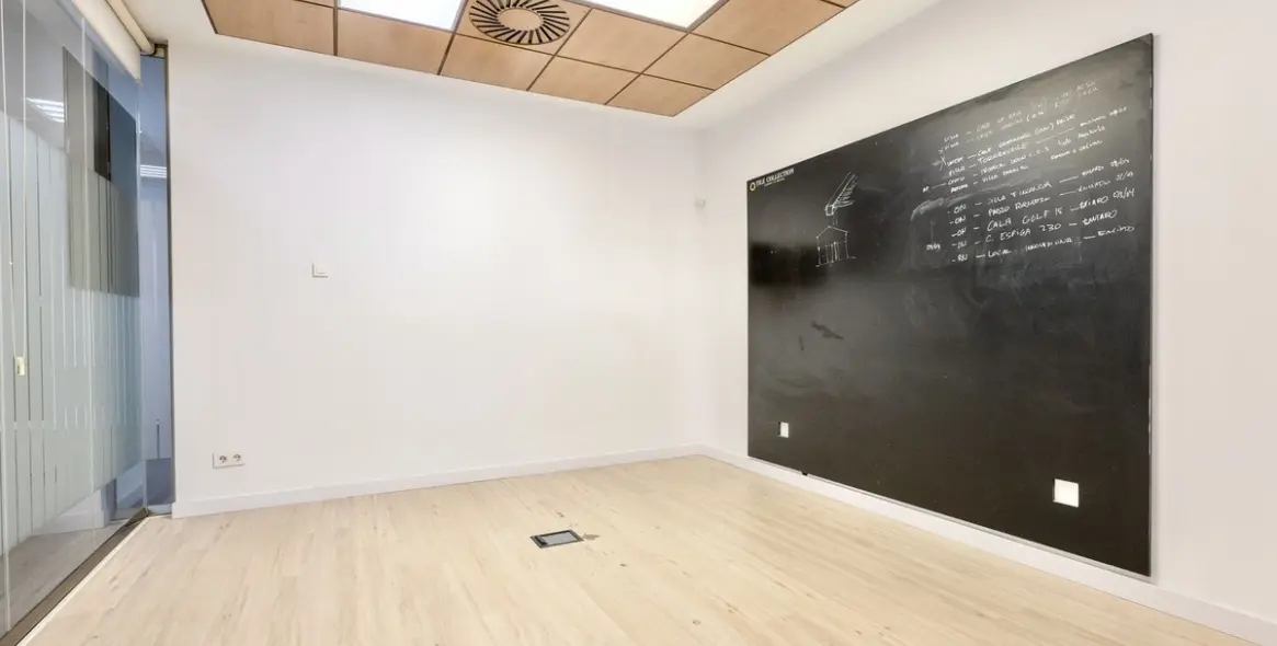 Продажа коммерческого помещения в Mijas Costa 7