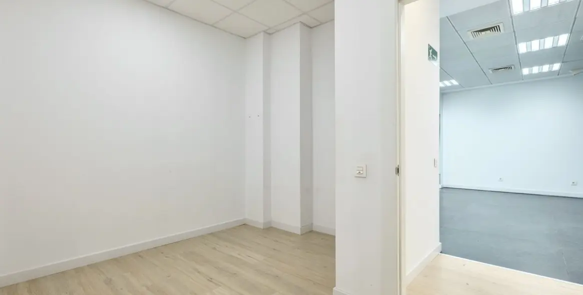 Продажа коммерческого помещения в Mijas Costa 10