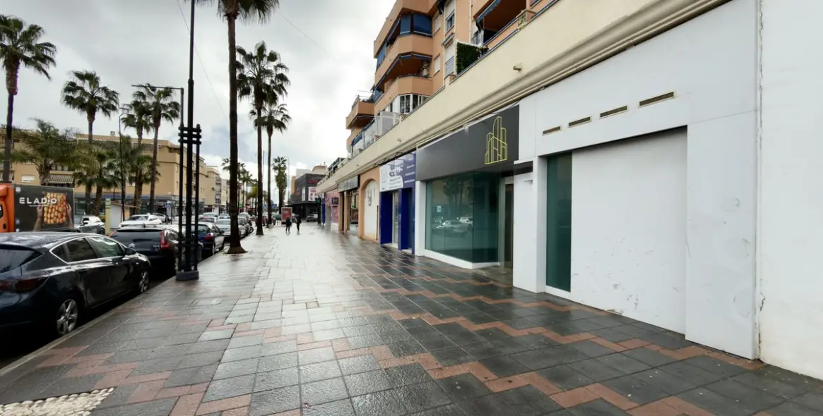 Sale of commercial premises in Mijas Costa 19