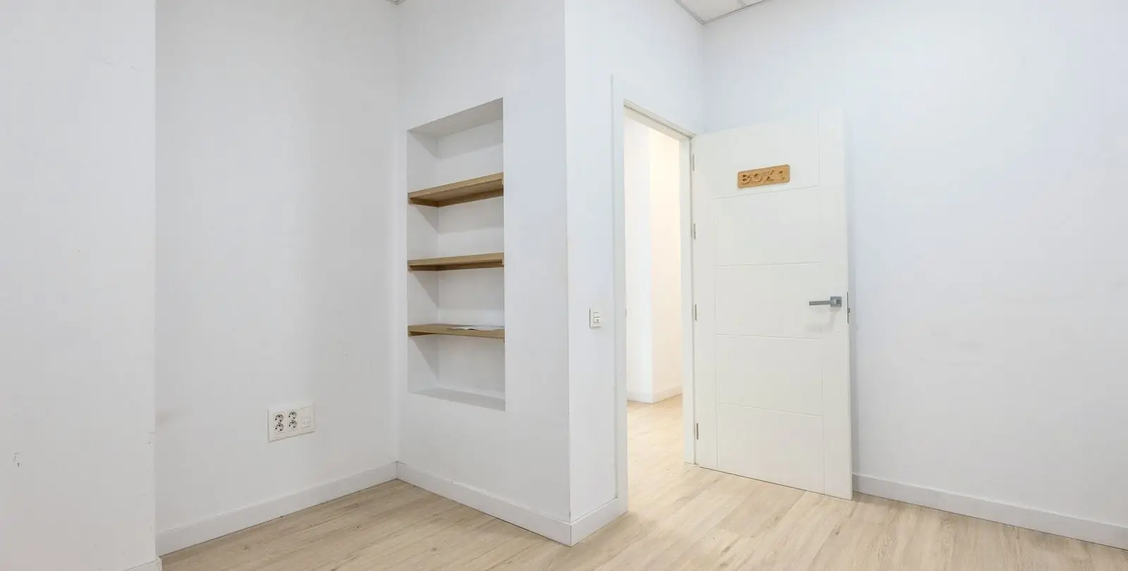 Продажа коммерческого помещения в Mijas Costa 9