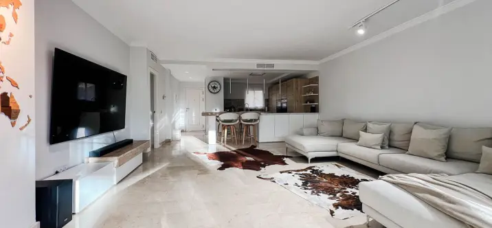 Продажа апартаментов на среднем этаже в Atalaya 0