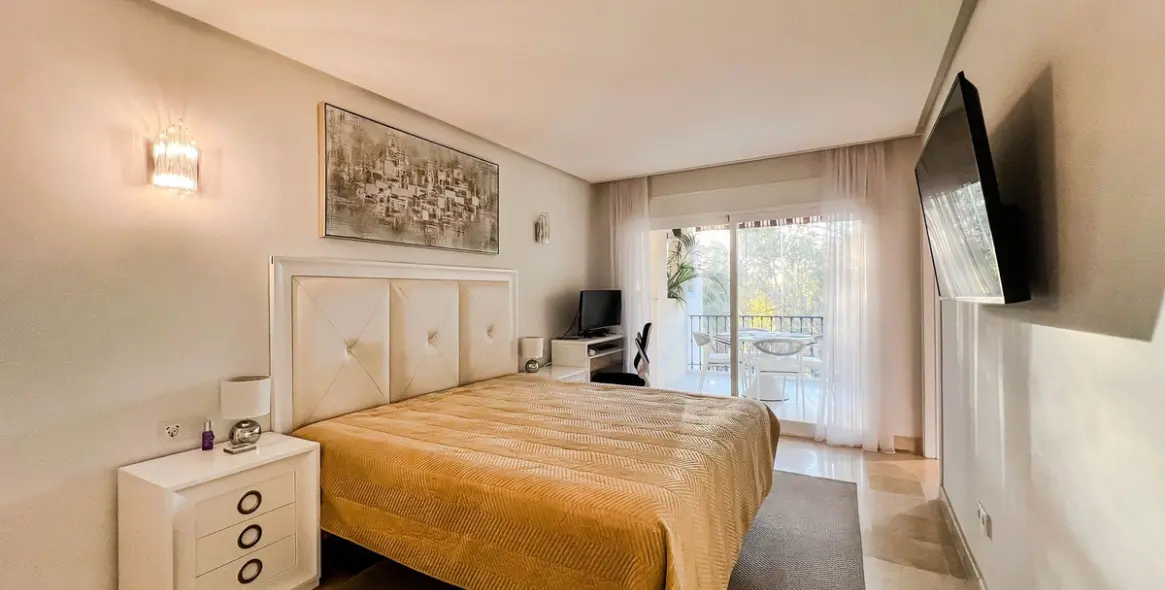 Продажа апартаментов на среднем этаже в Atalaya 3