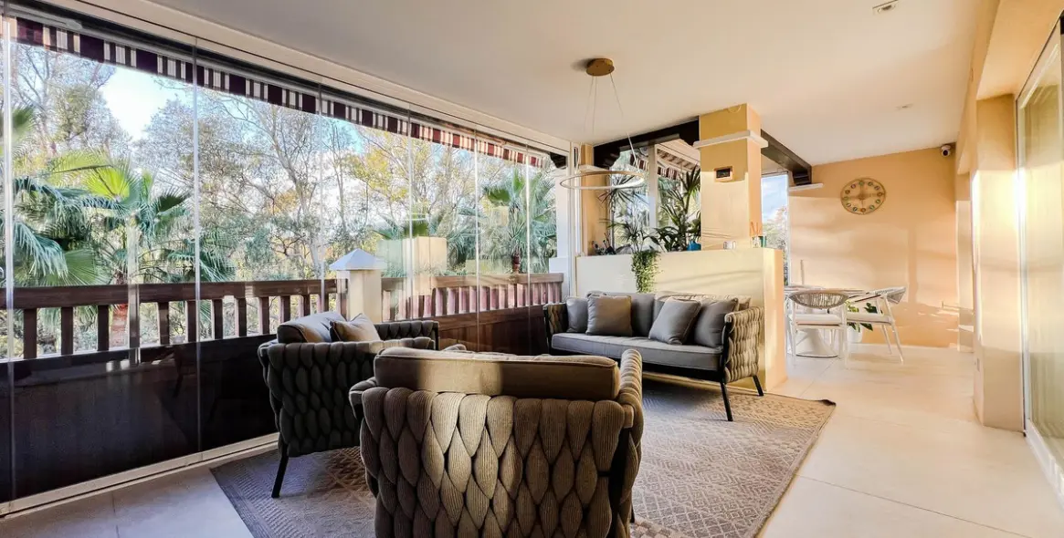 Продажа апартаментов на среднем этаже в Atalaya 16