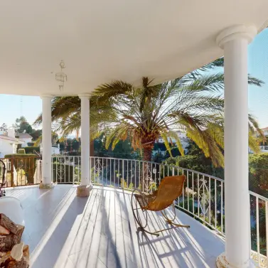 Venta de villa independiente en Benajarafe