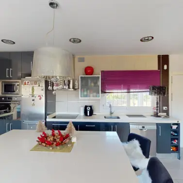 Продажа  отдельно стоящей виллы в Benajarafe