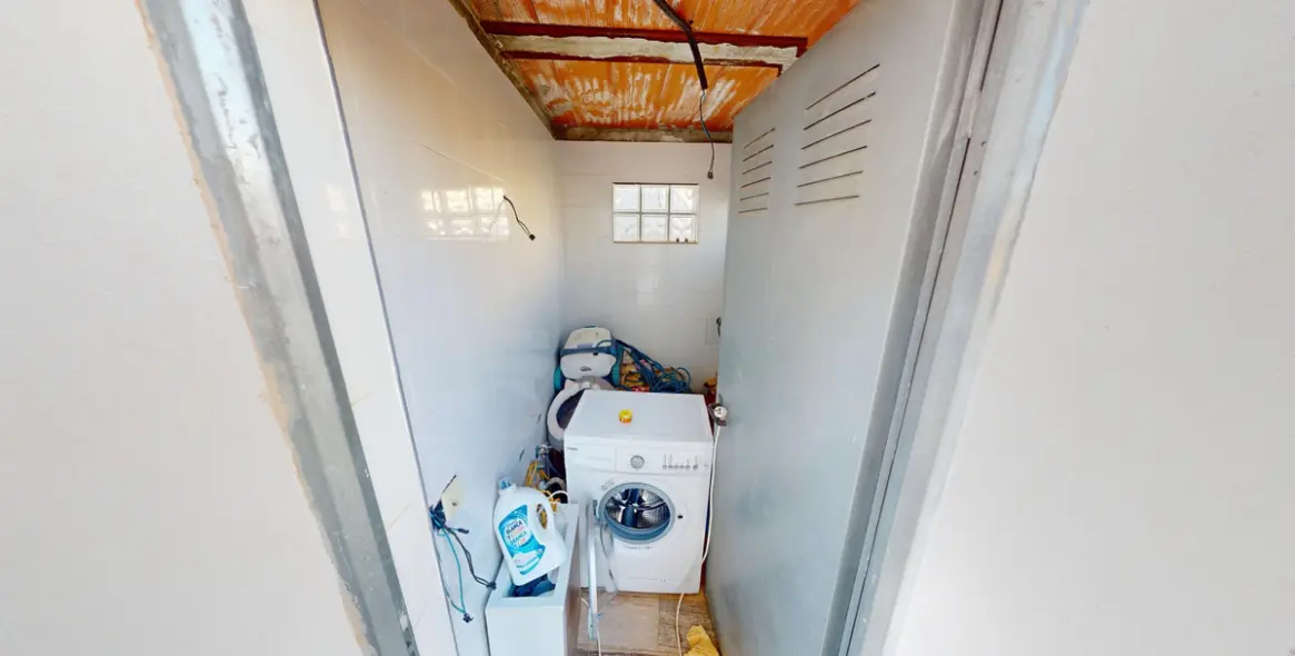 Продажа  отдельно стоящей виллы в Benajarafe 27