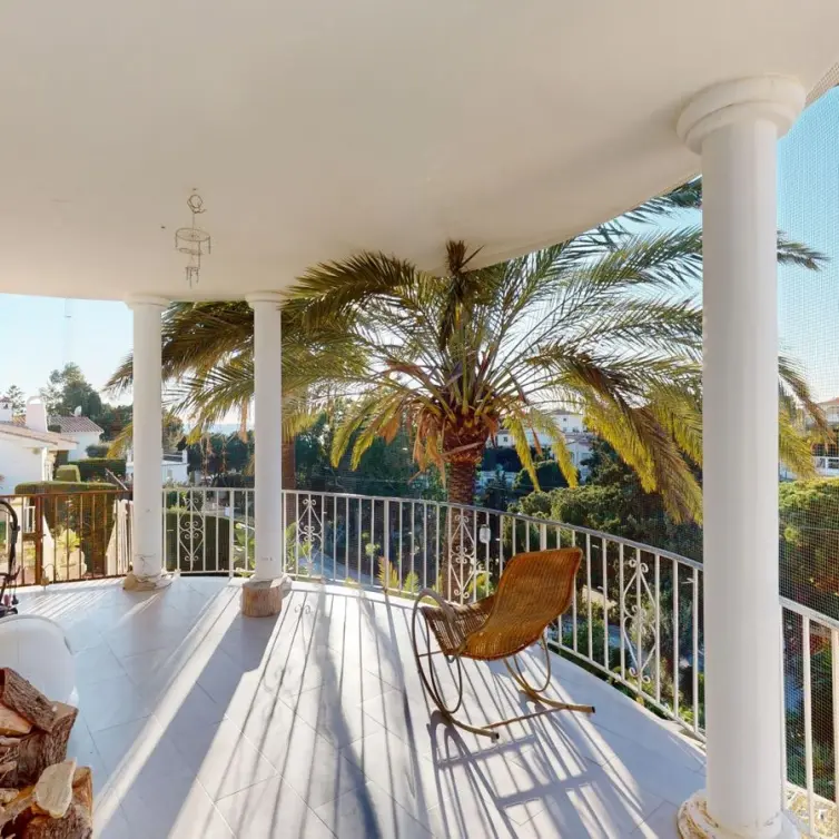Venta de villa independiente en Benajarafe