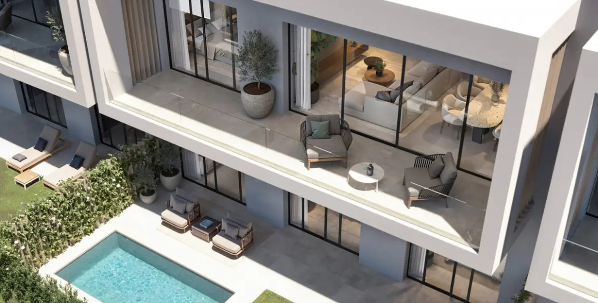 Продажа дома на две семьи в Casares 15