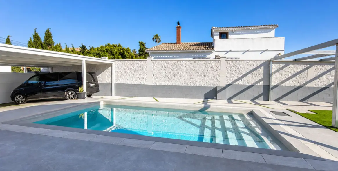 Venta de villa independiente en Estepona 19