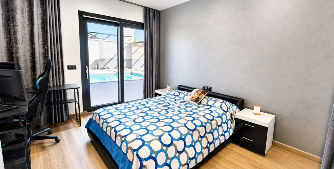 Venta de villa independiente en Estepona 23