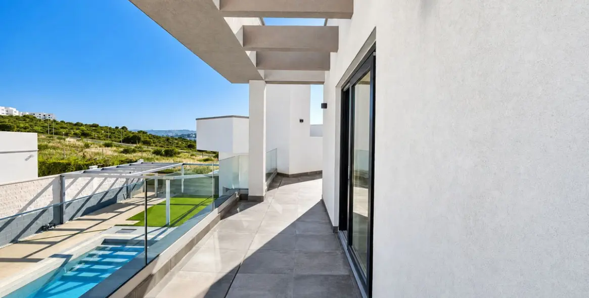 Venta de villa independiente en Estepona 43