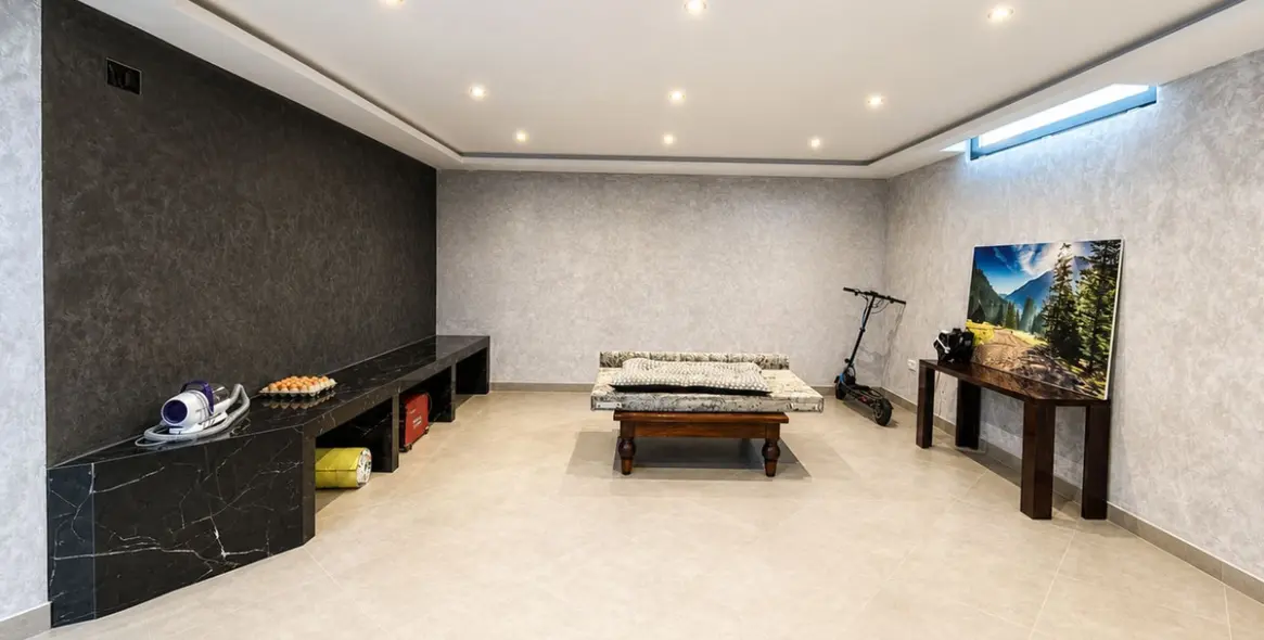 Venta de villa independiente en Estepona 48