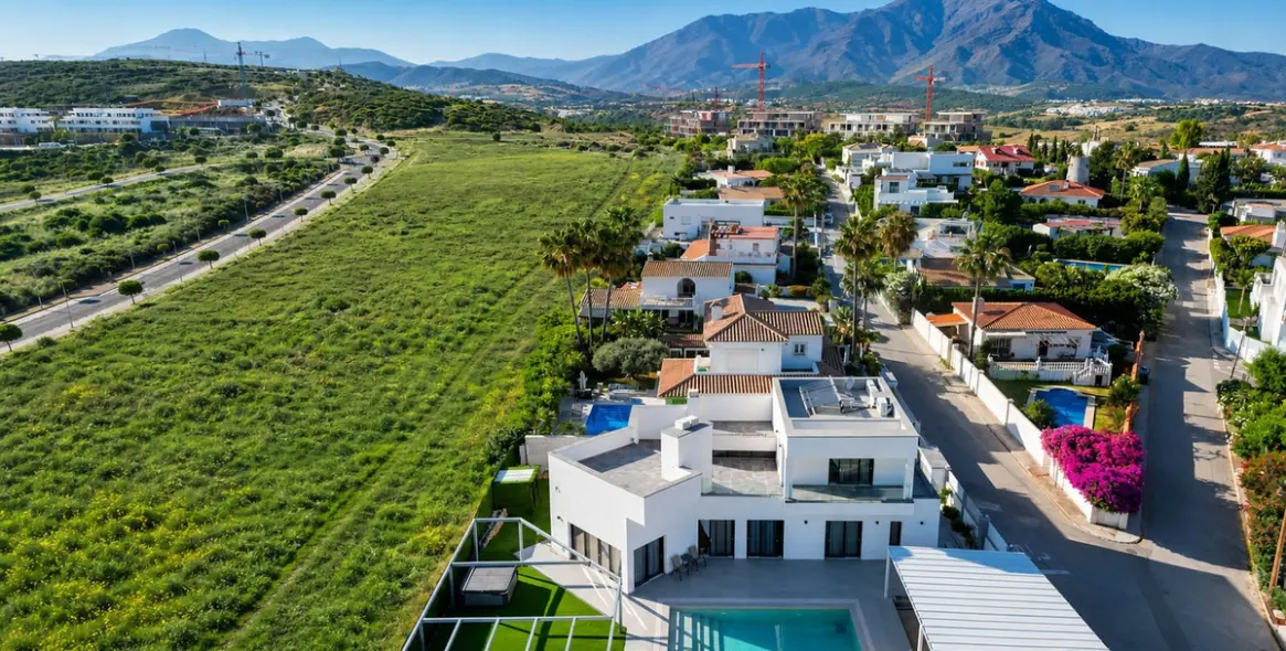 Venta de villa independiente en Estepona 68