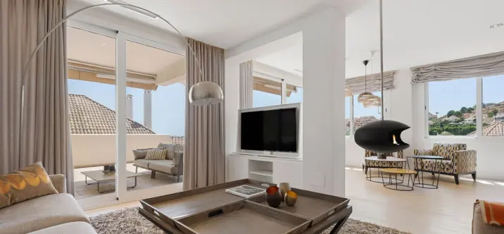 Продажа двухуровневых апартаментов в Nueva Andalucía 2