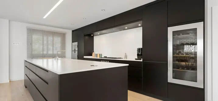 Продажа двухуровневых апартаментов в Nueva Andalucía 4