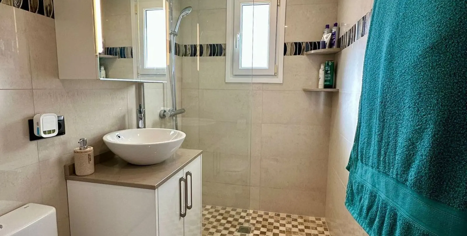 Продажа  отдельно стоящей виллы в Estepona 19