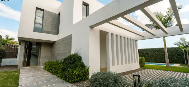 Alquiler a largo plazo de villa independiente en Cancelada 3