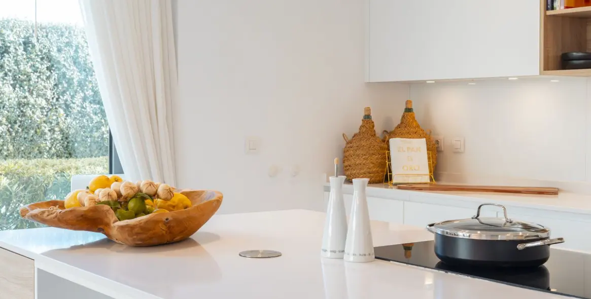 Long-term rent of detached villa in Cancelada 9