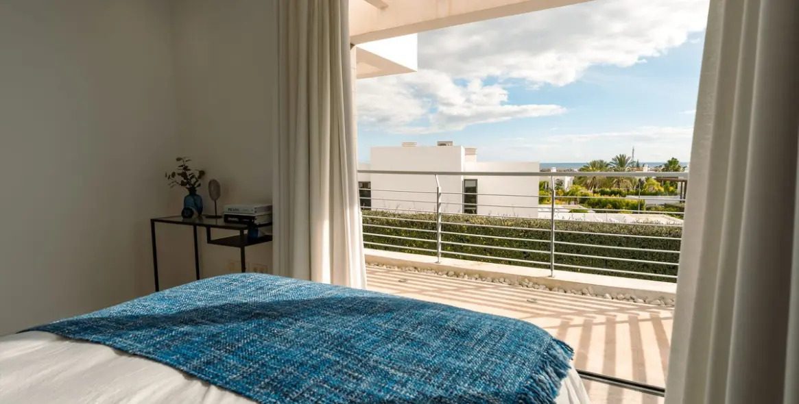 Long-term rent of detached villa in Cancelada 34