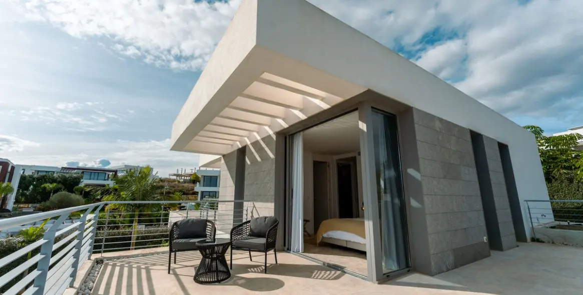 Long-term rent of detached villa in Cancelada 39