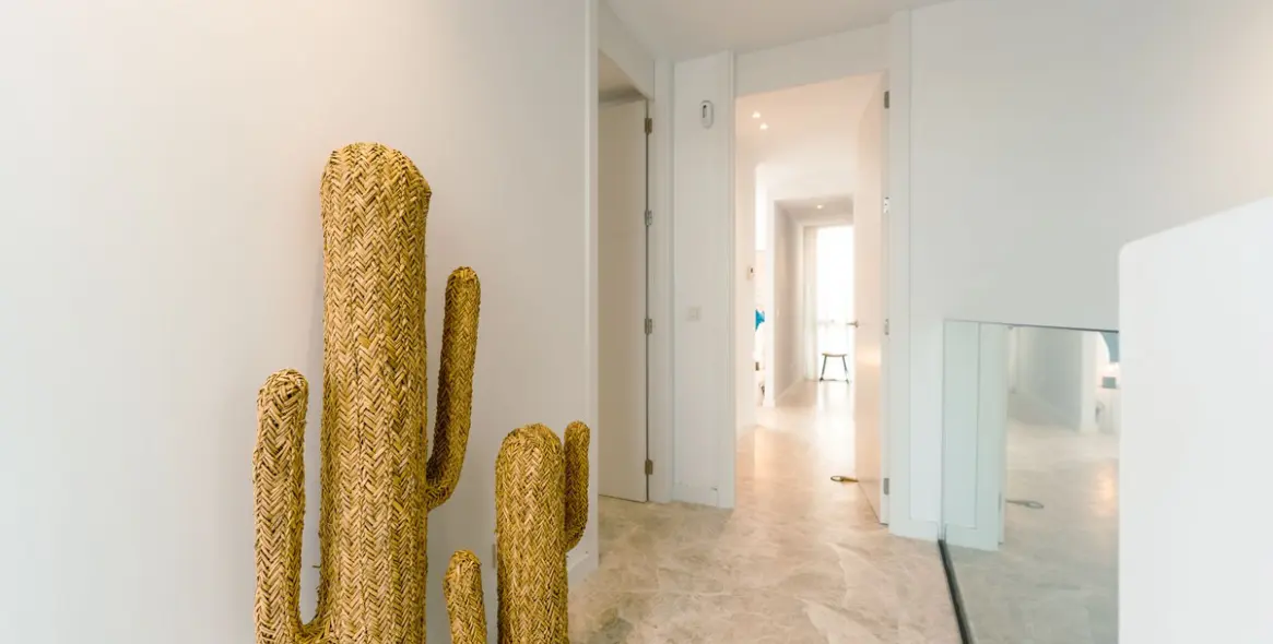 Long-term rent of detached villa in Cancelada 52