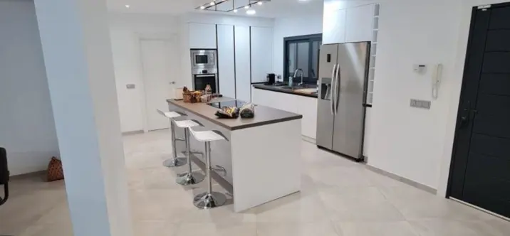 Долгосрочная аренда  отдельно стоящей виллы в Elviria 3