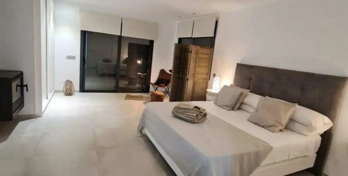 Долгосрочная аренда  отдельно стоящей виллы в Elviria 8