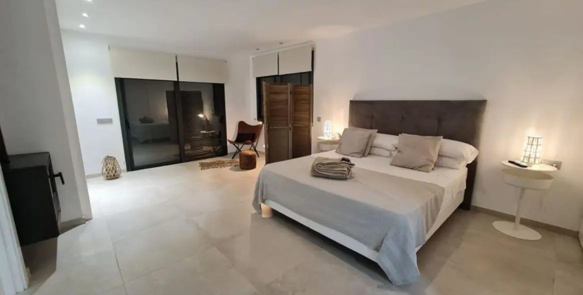 Долгосрочная аренда  отдельно стоящей виллы в Elviria 33