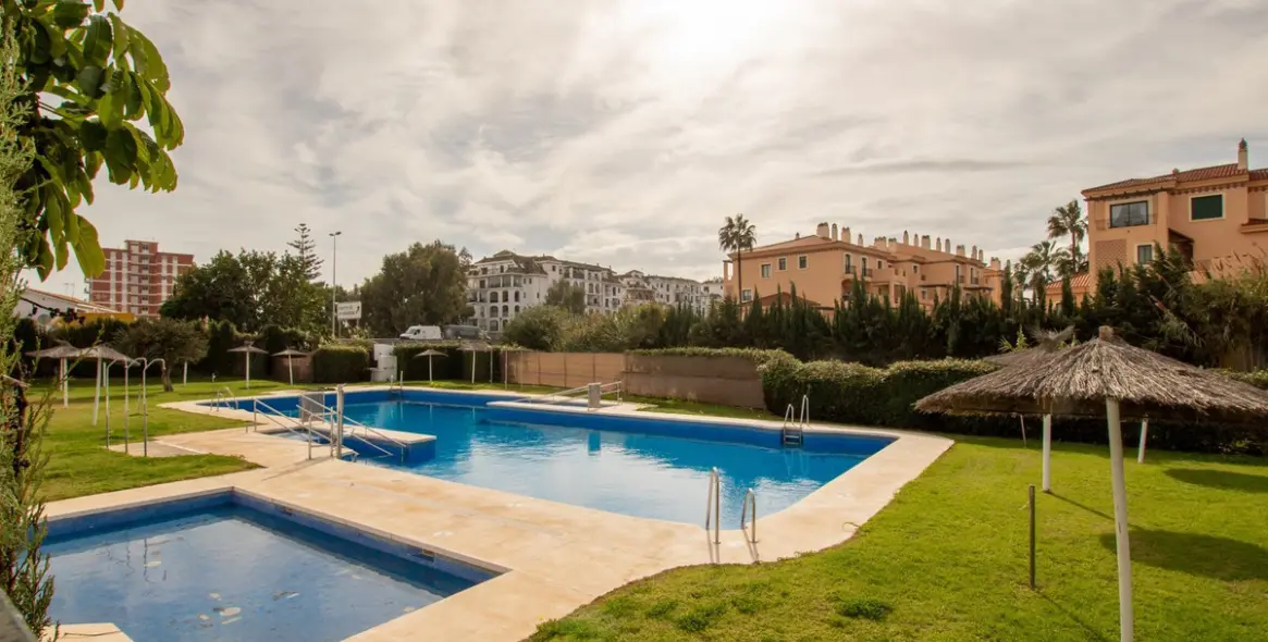 Long-term rent of ground floor apartment in Manilva 18