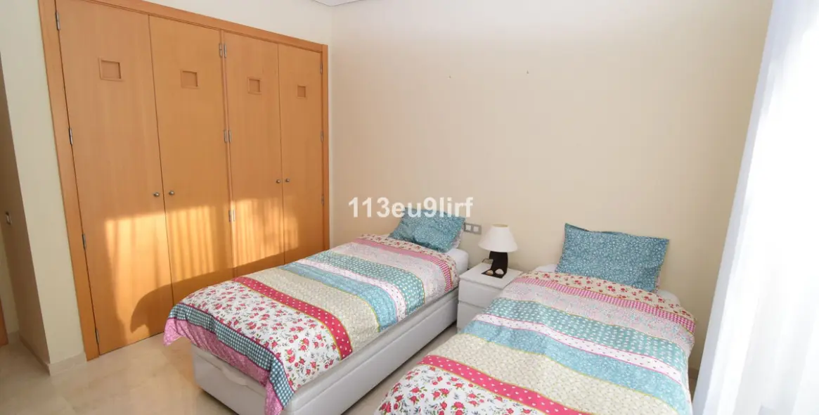 Long-term rent of middle floor apartment in La Cala Golf 16