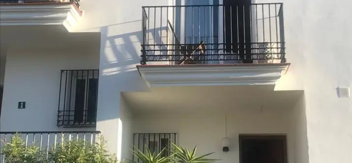Sale of townhouse in Riviera del Sol 0