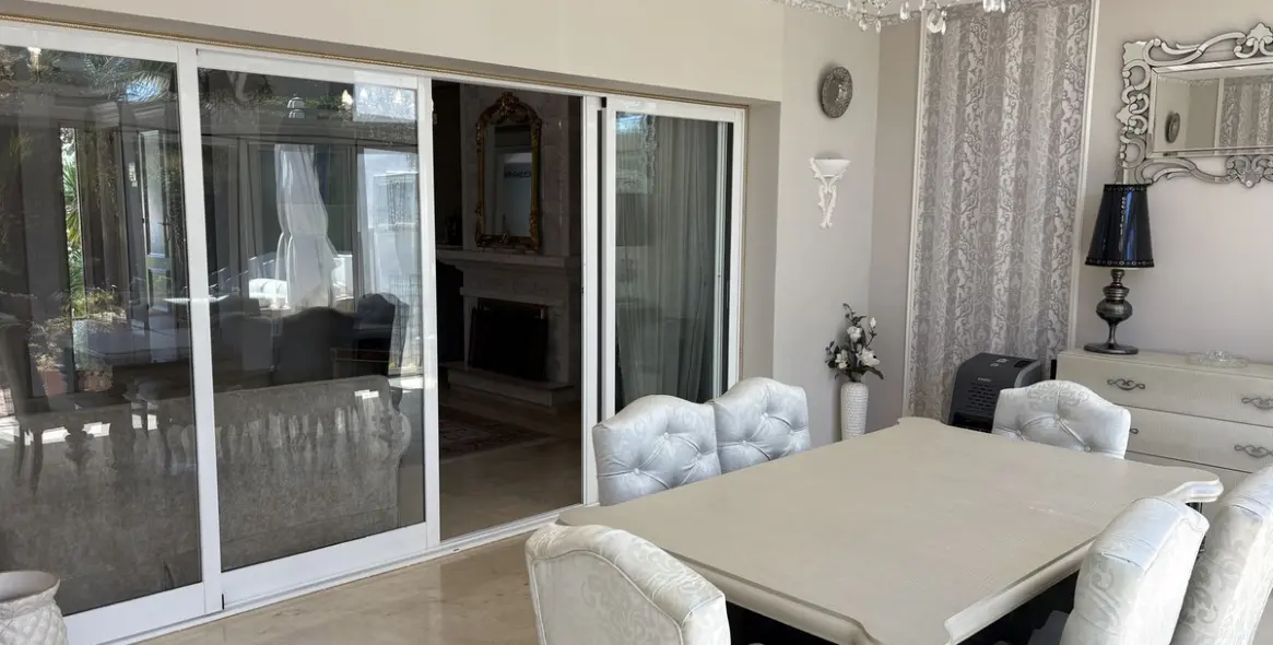 Sale of townhouse in Riviera del Sol 17