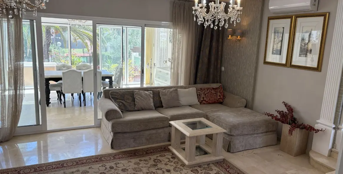 Sale of townhouse in Riviera del Sol 6