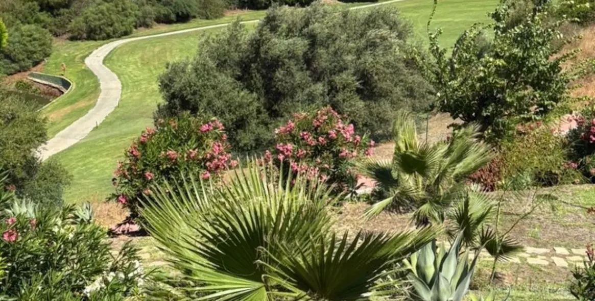 Sale of townhouse in Riviera del Sol 40