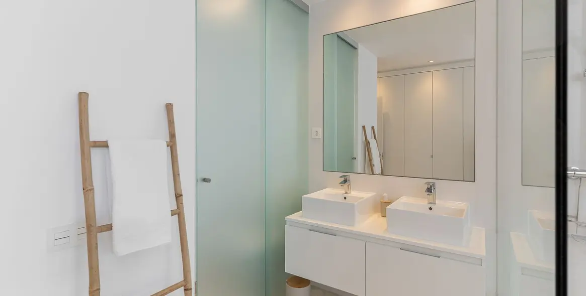 Sale of ground floor apartment in El Paraiso 16