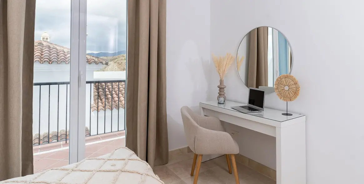 Продажа апартаментов на первом этаже в El Paraiso 21