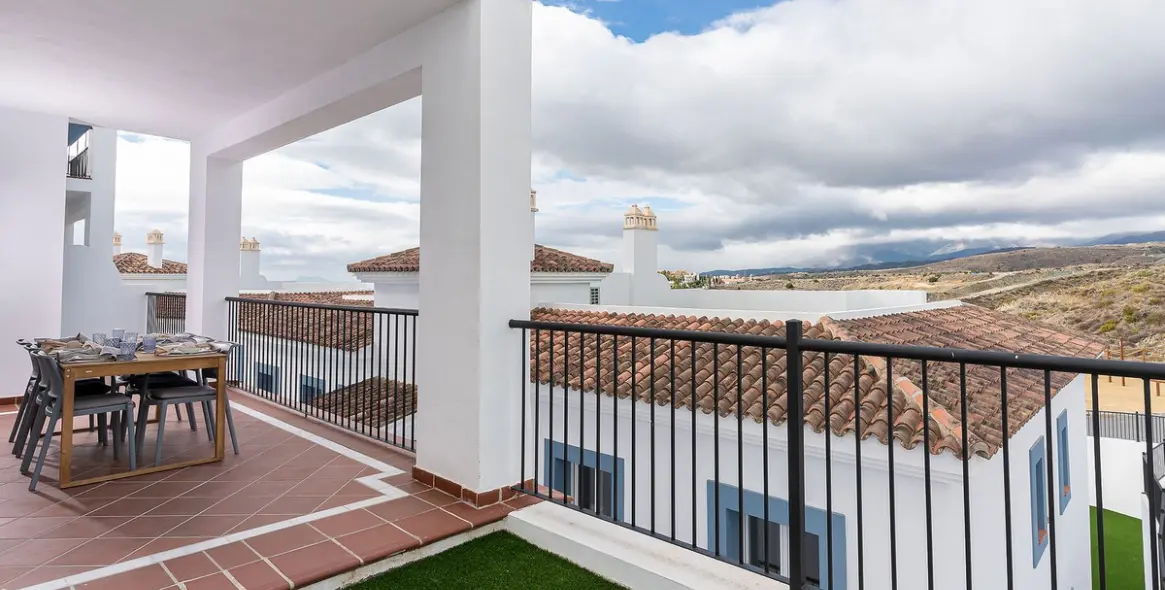 Продажа апартаментов на первом этаже в El Paraiso 23