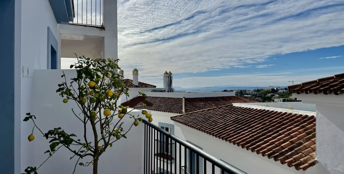 Продажа апартаментов на первом этаже в El Paraiso 27