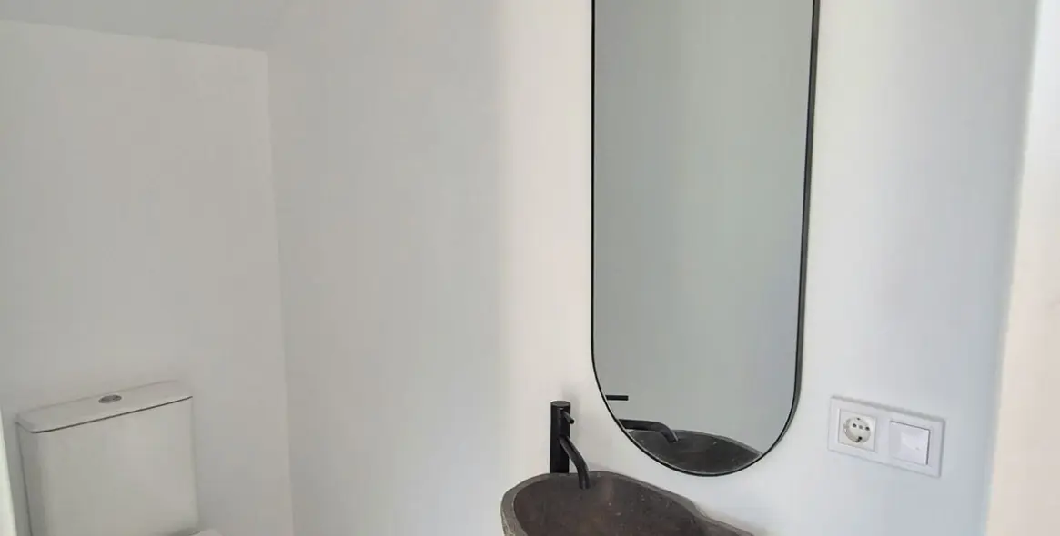 Sale of detached villa in Cerros del Aguila 24