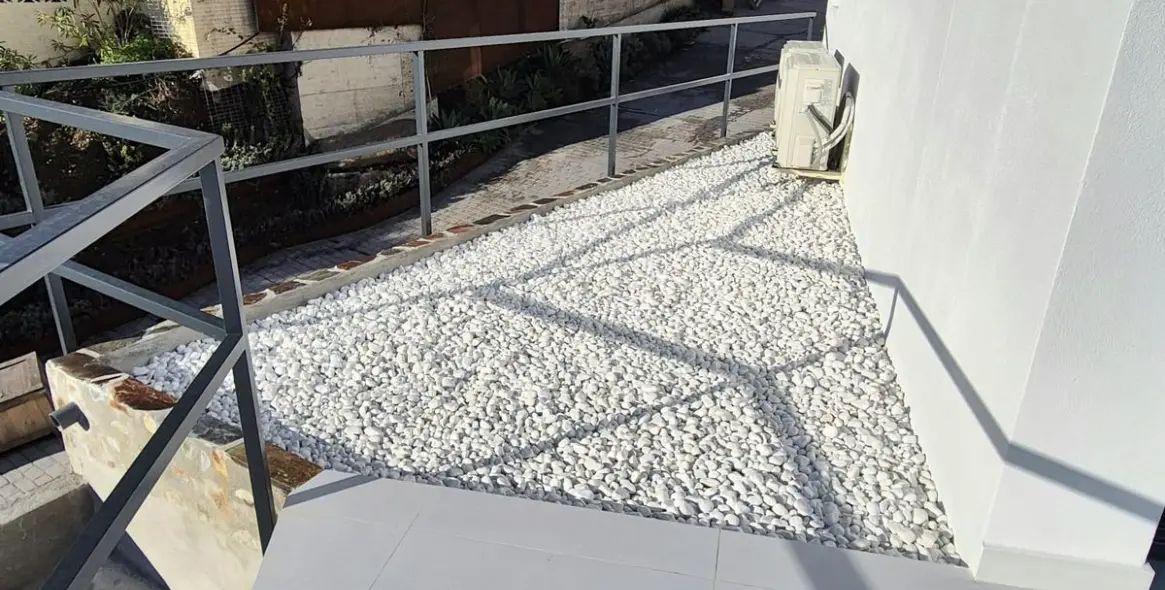 Sale of detached villa in Cerros del Aguila 60