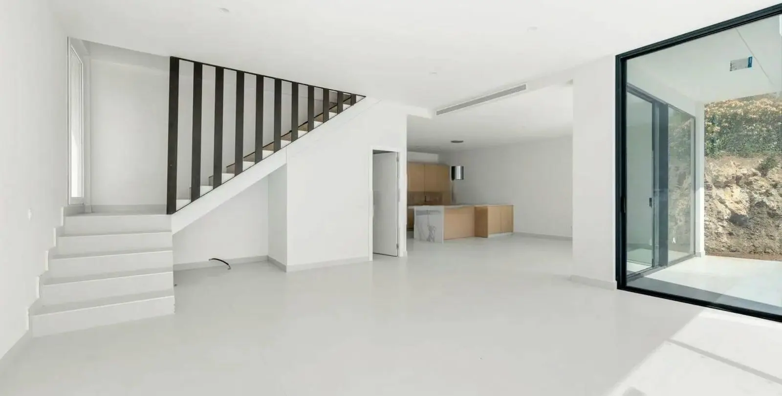 Venta de villa independiente en Cerros del Aguila 11