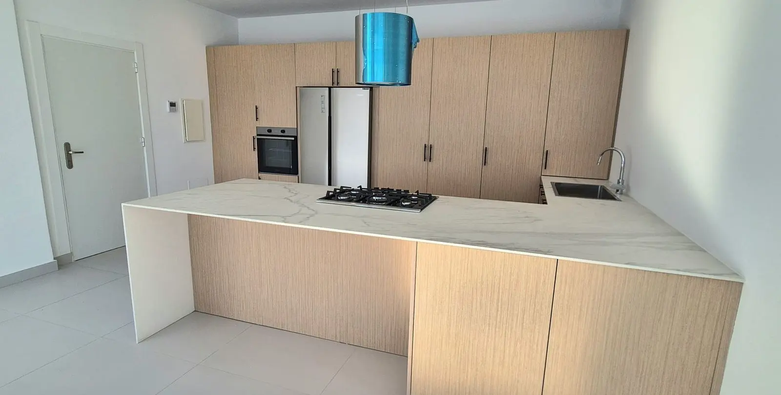 Venta de villa independiente en Cerros del Aguila 15